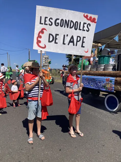 D&eacute;fil&eacute; de la f&ecirc;te patronale - aout 2025 